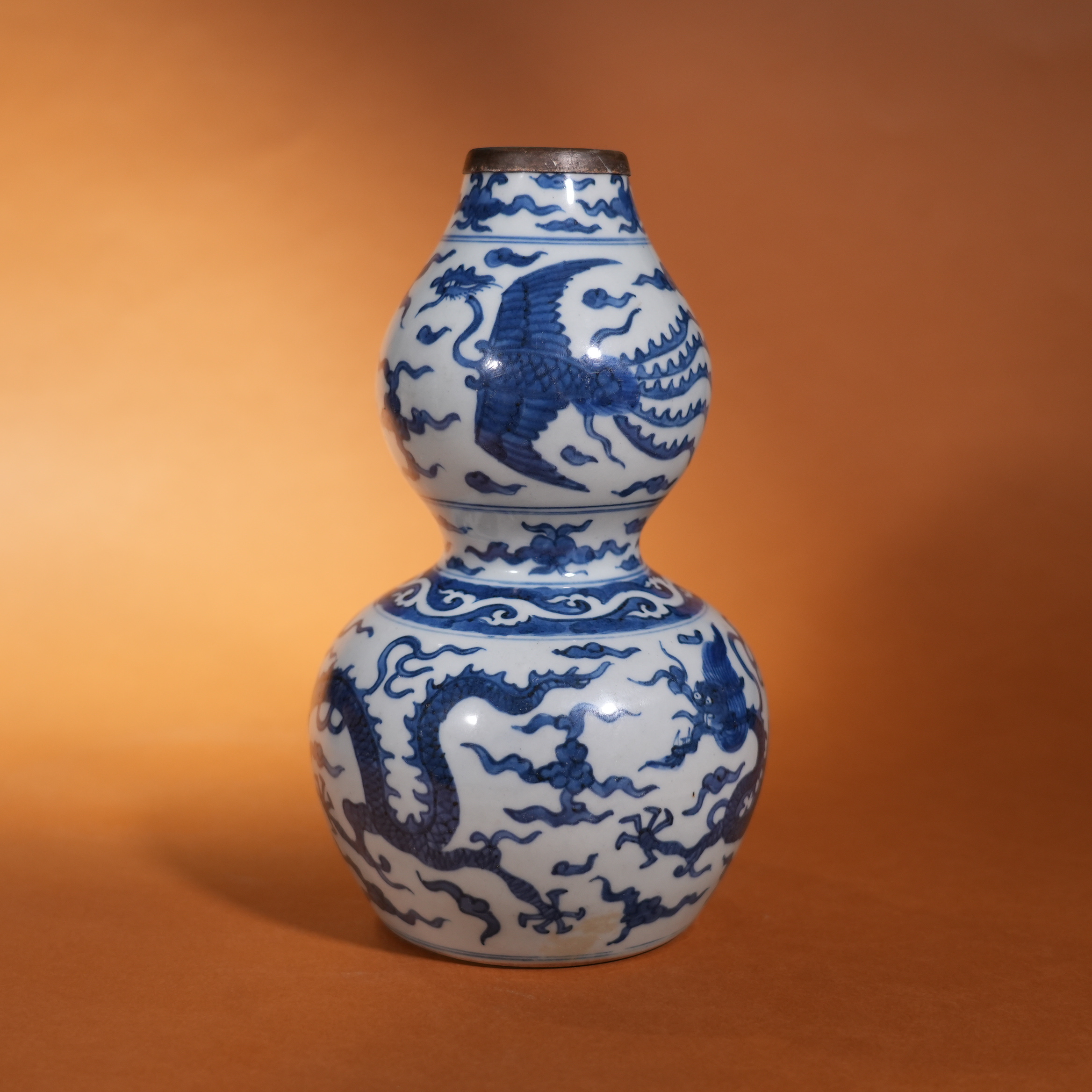 Ancient Chinese Blue and White Gourd Vase with Dragon and Phoenix Motifs (Tin-Mounted Rim)