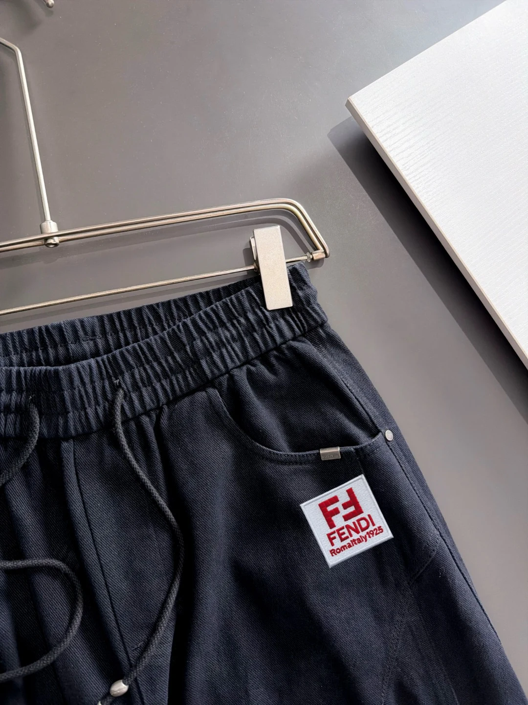 Fendi 25FW Logo Lange Hosen EY787974