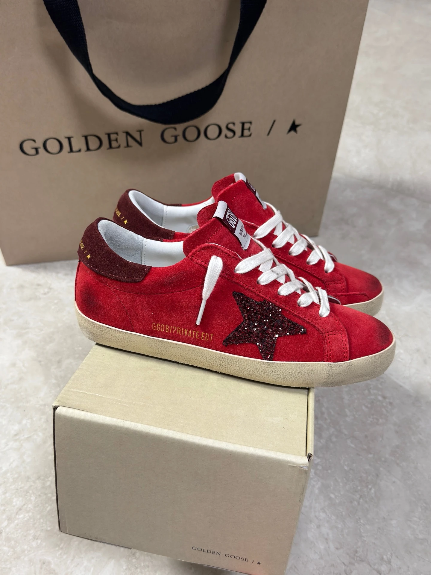 Golden Goose Super Star Dirty shoes made of top-grain cowhide