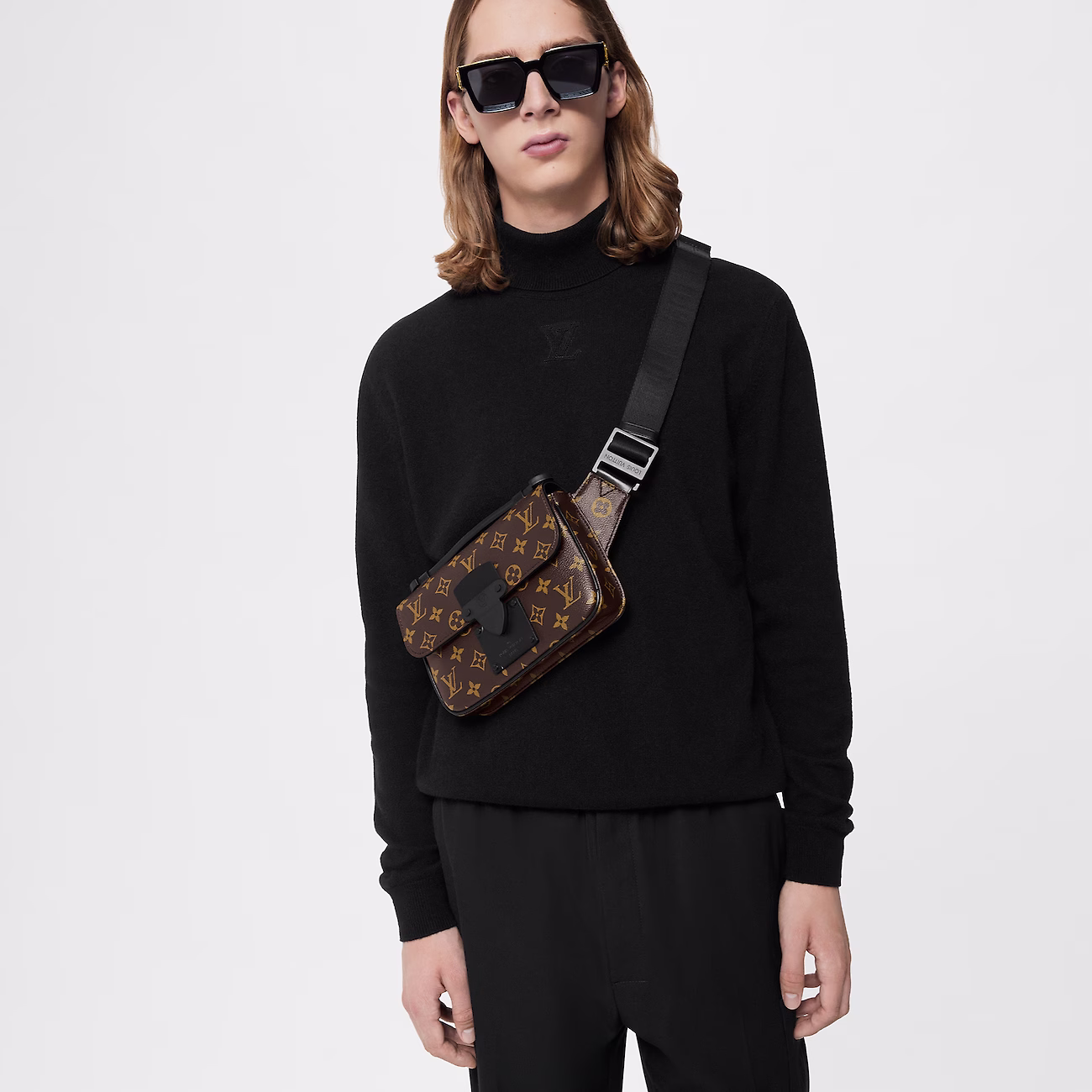 S Lock Slingbag M45807