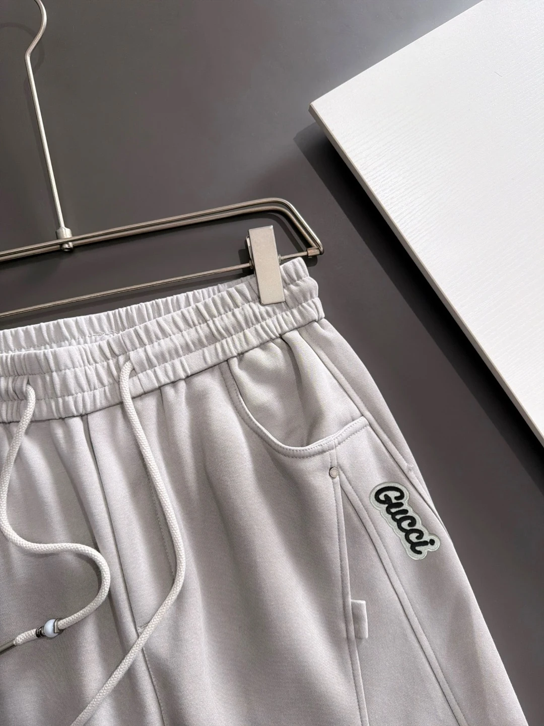 Gucci 25FW Logo Freizeithose Grau Lange Hosen DV597147