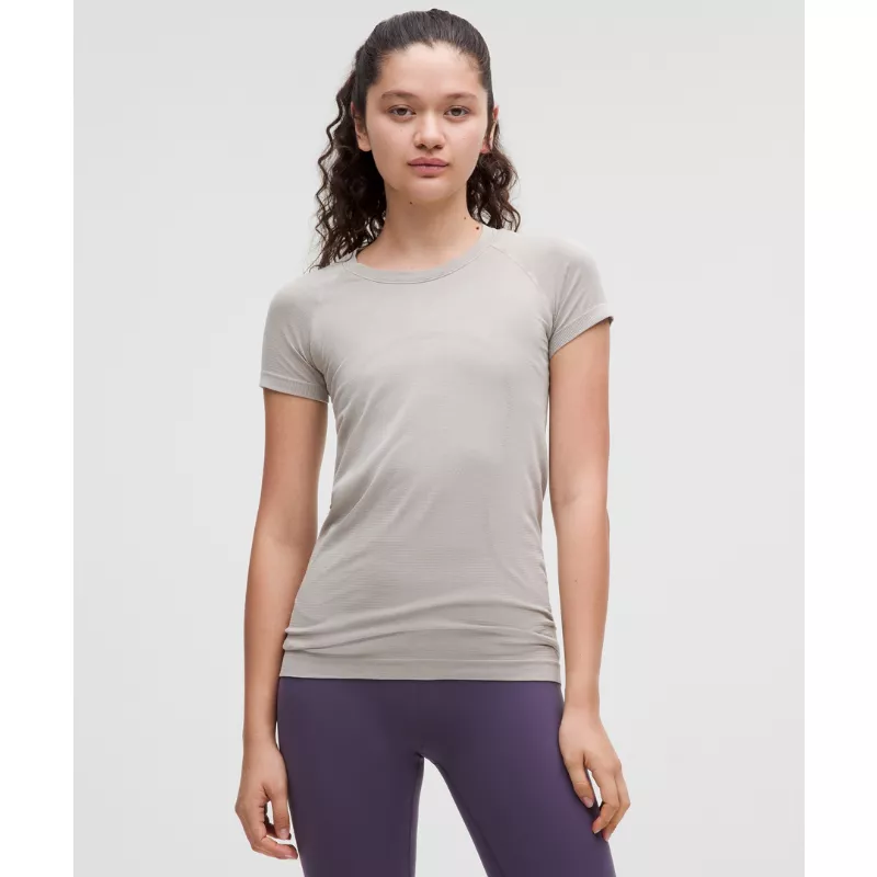 Swiftly Tech Short-Sleeve Shirt 2.0 Hip Length