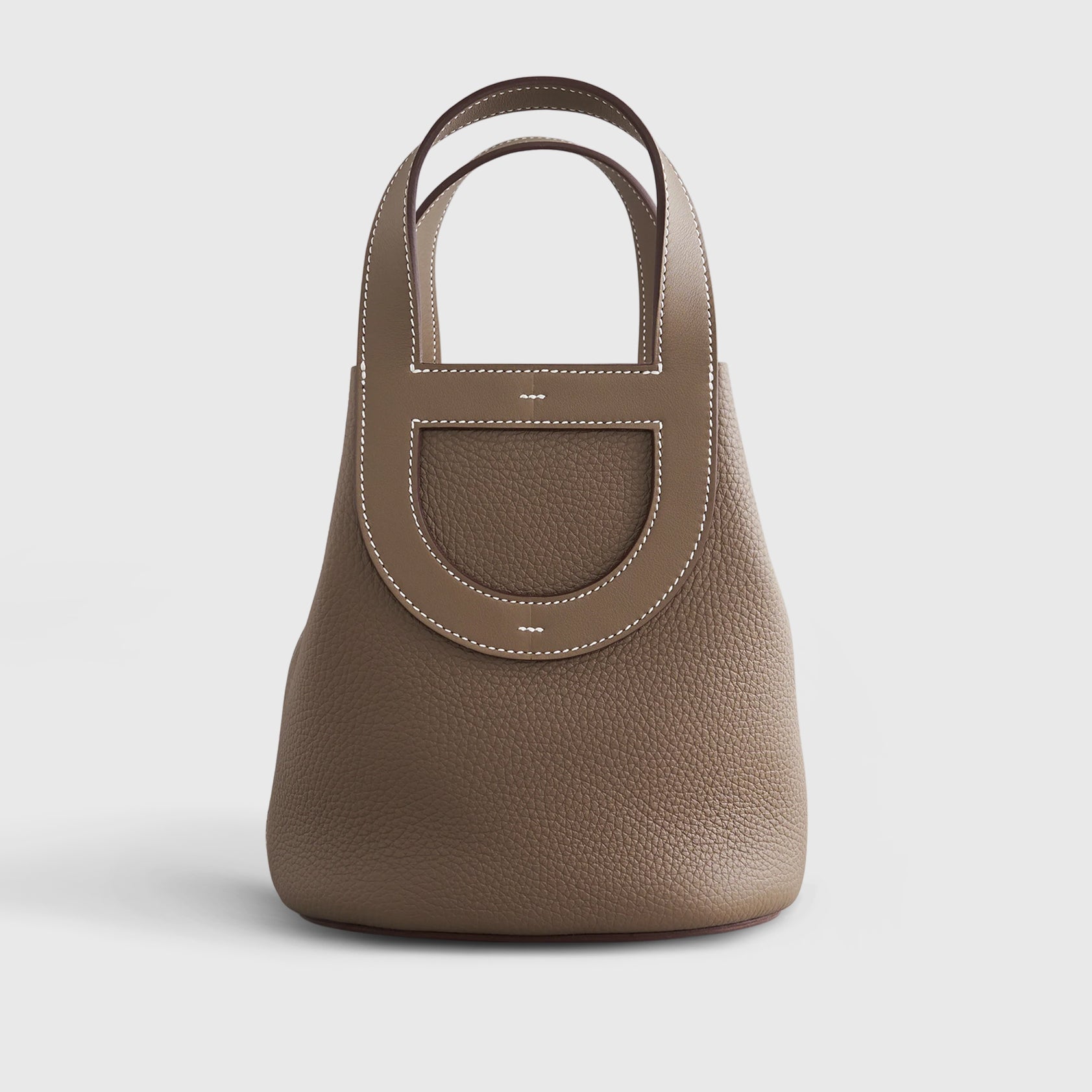 Hermès In-The-Loop Bag 18 Clemence, Swift Etoupe Gold Hardware