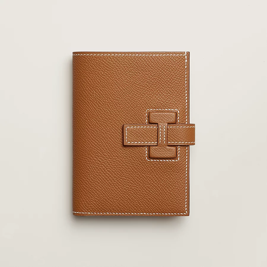 New H Passant Compact wallet H085779CK37