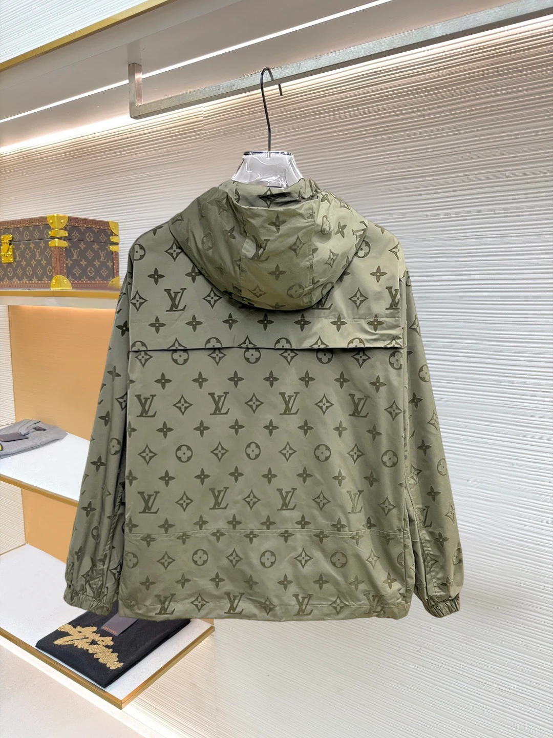 Louis Vuitton Monogram 26SS Khaki Kapuze Jacken QY909086