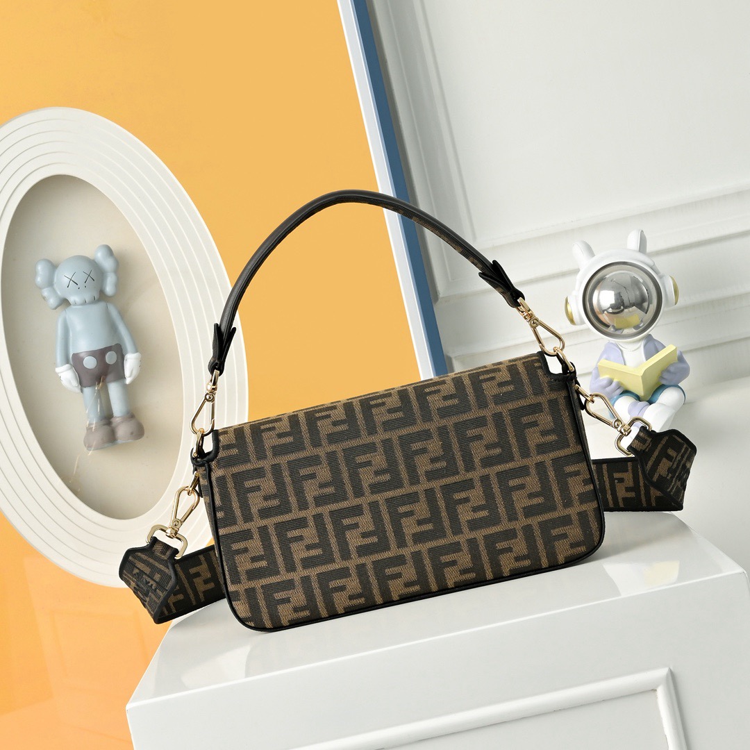 Fendi Women Shoulder Bags 2-Size