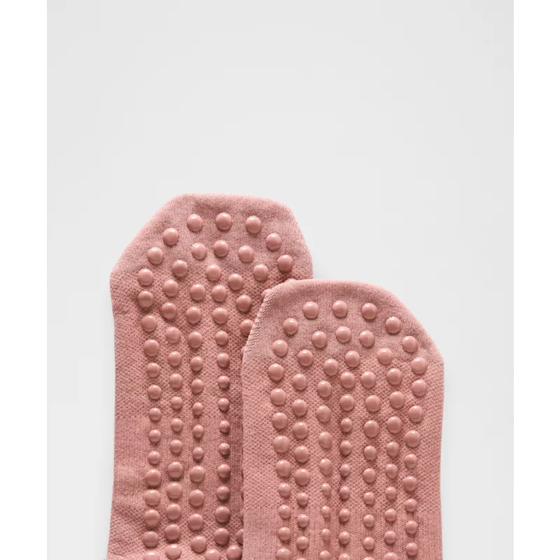 Unisex Find Your Balance Grip Quarter Socks