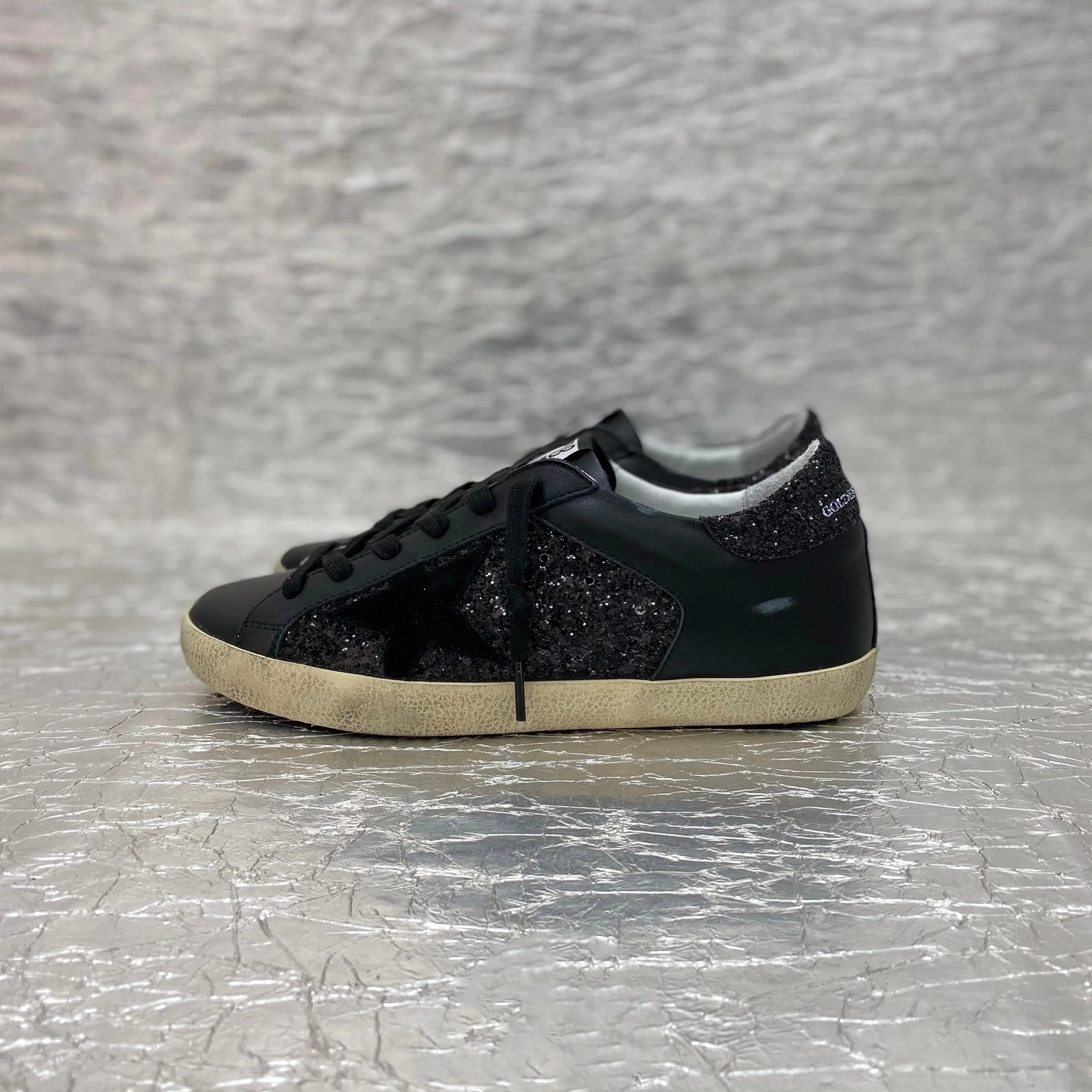 Golden Goose Super Star Dirty shoes made of top-grain cowhide
