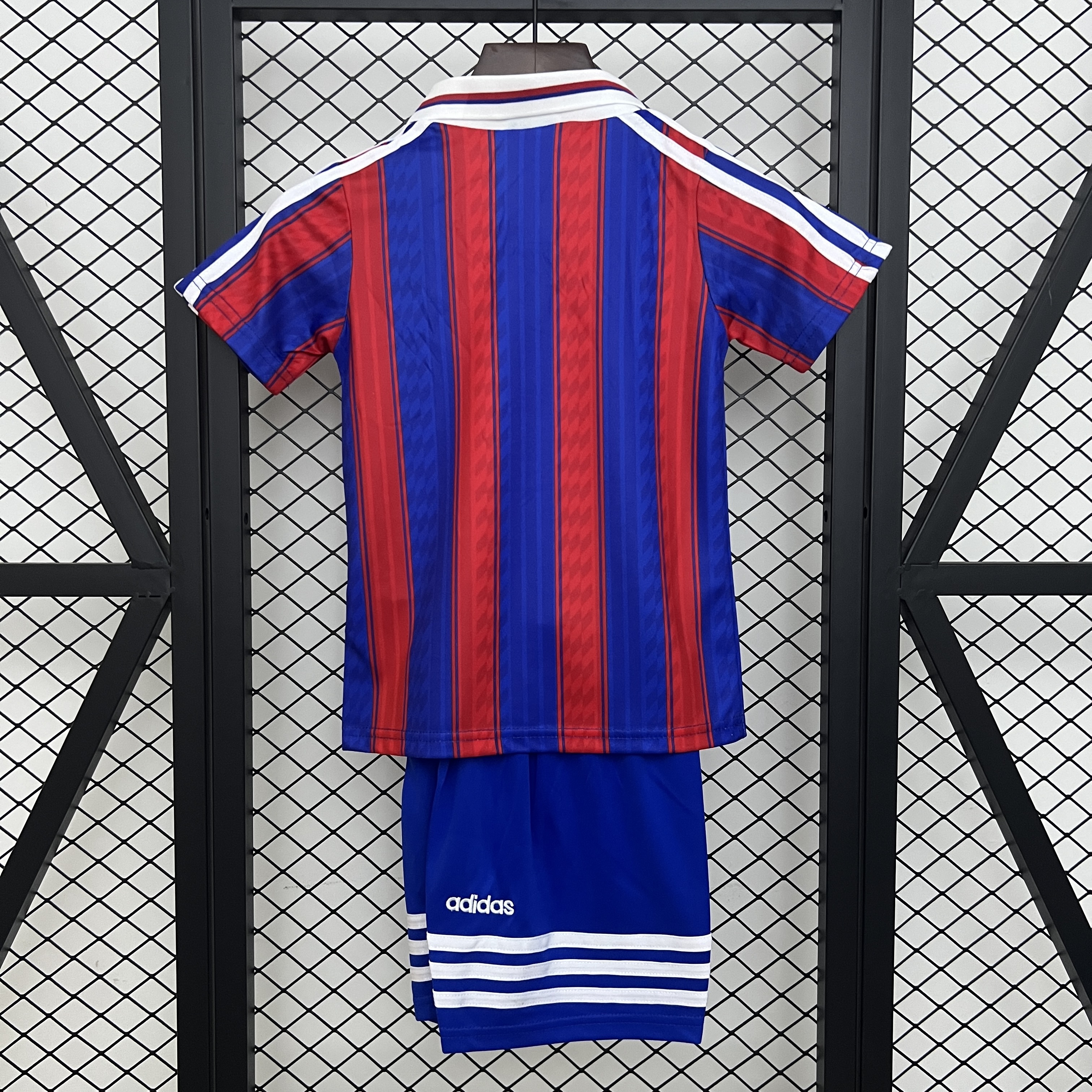 1995/1997 Bayern Munich home  Retro Football Shirt ( Kids Kit )