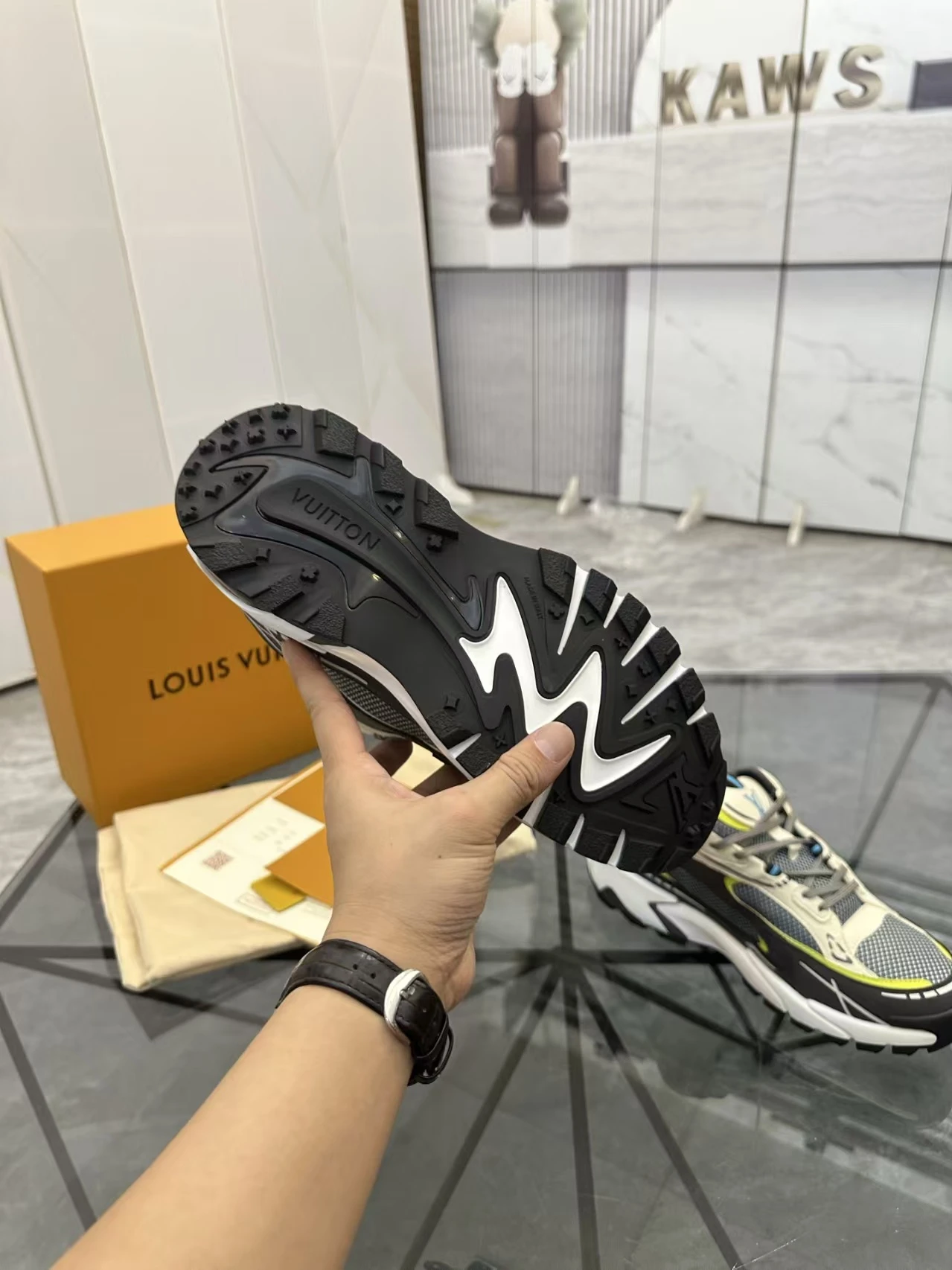 Top LV shoes, handmade genuine leather material