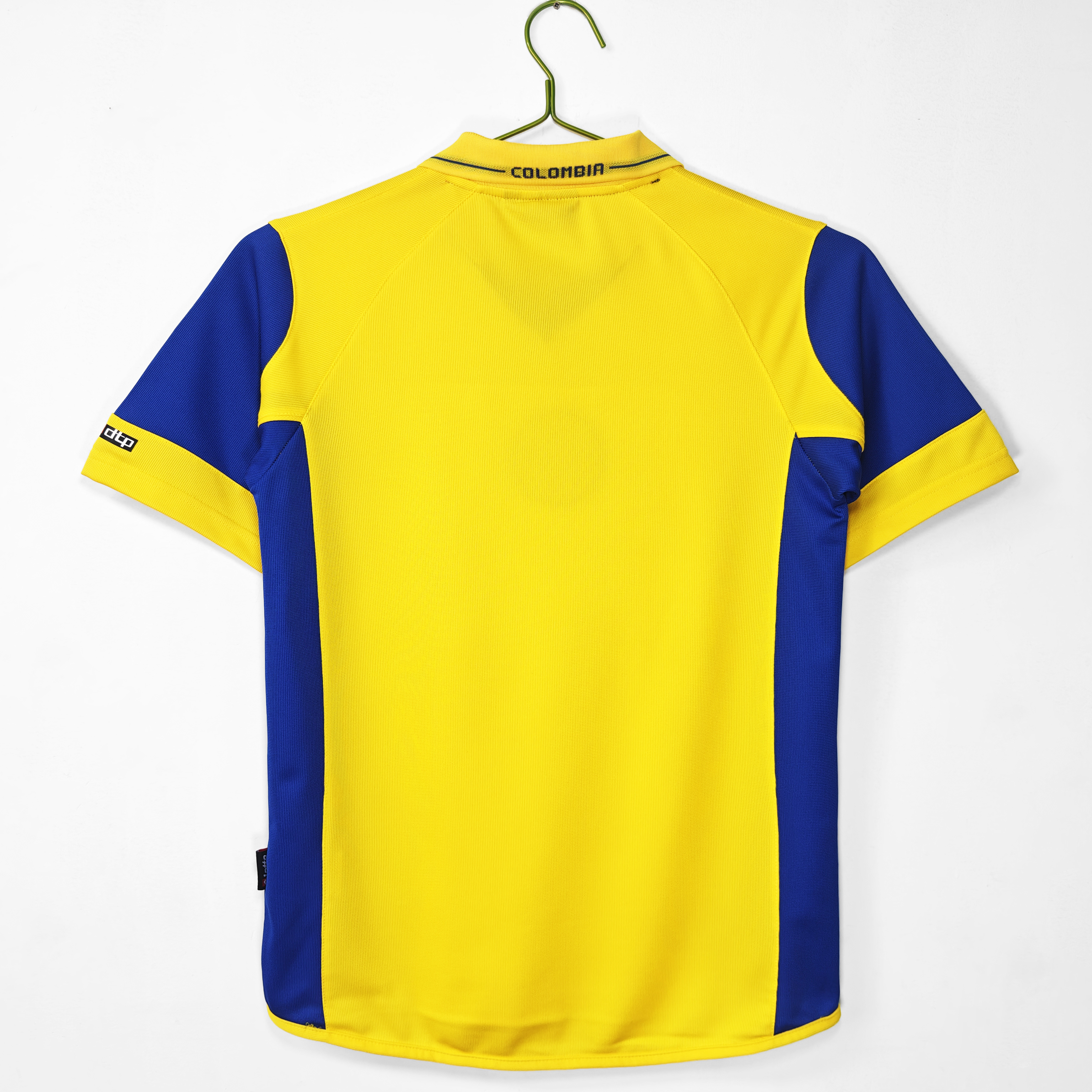 03/05 Colombia home Retro Football Shirt