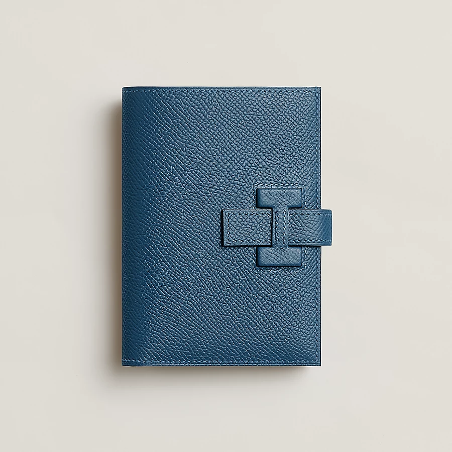 New H Passant Compact wallet H085779CKS4