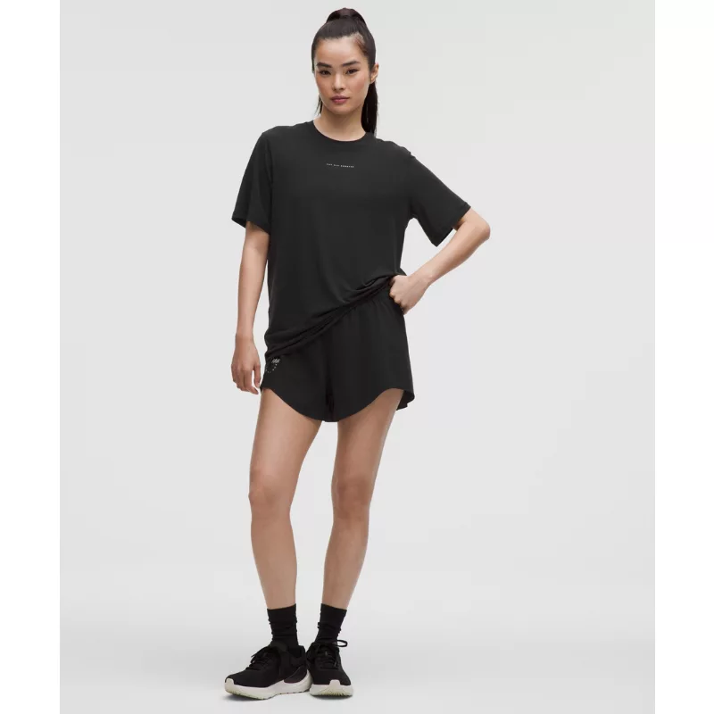Mile Maker Run Crew Graphic Woven High-Rise Short 3