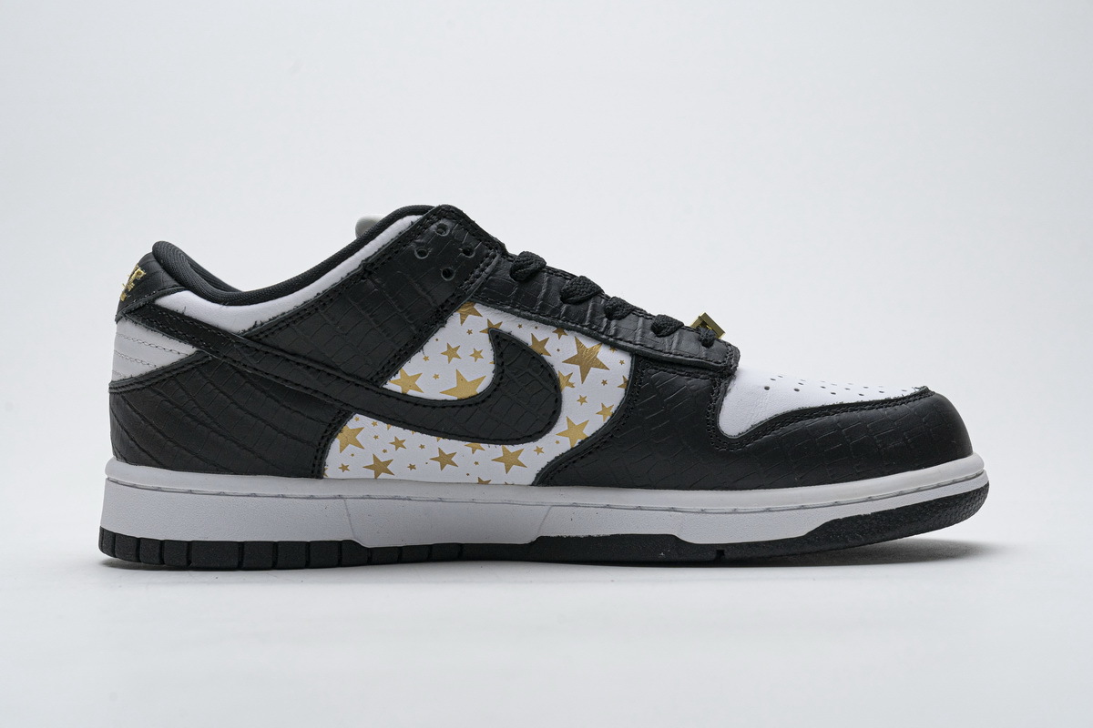 Nike SB Dunk Low Supreme Stars Black DH3228-102