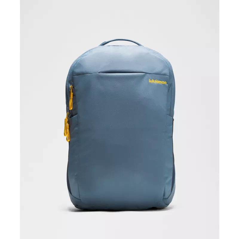 Triple-Zip Backpack 28L Tech Canvas