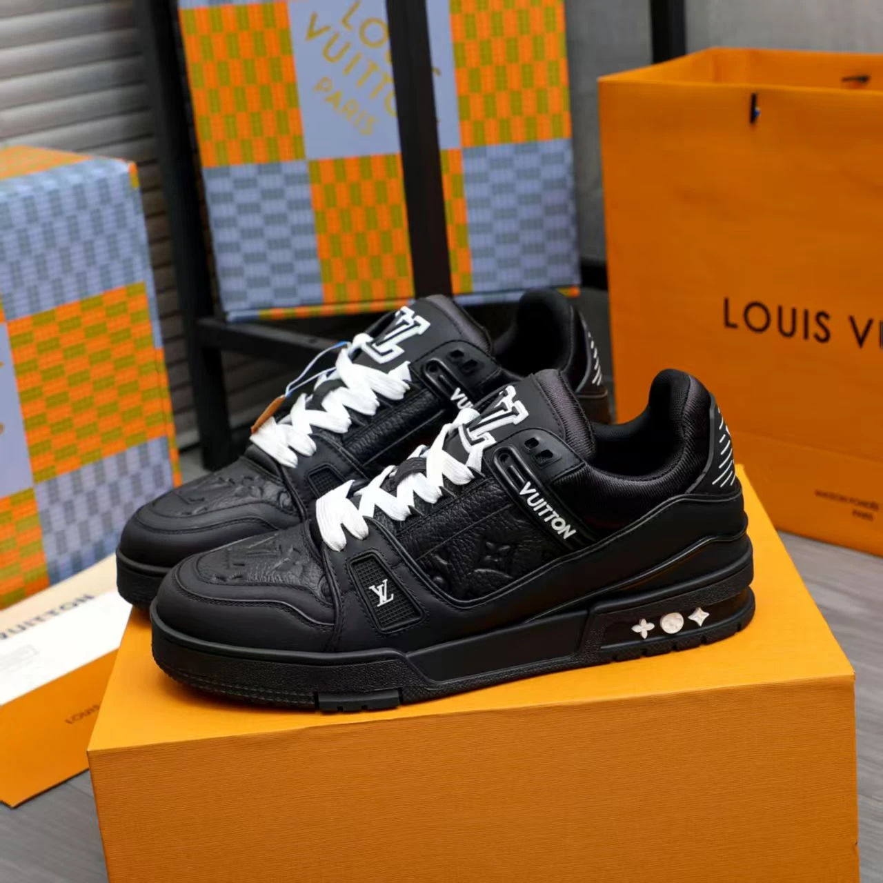 Top LV shoes, handmade genuine leather material