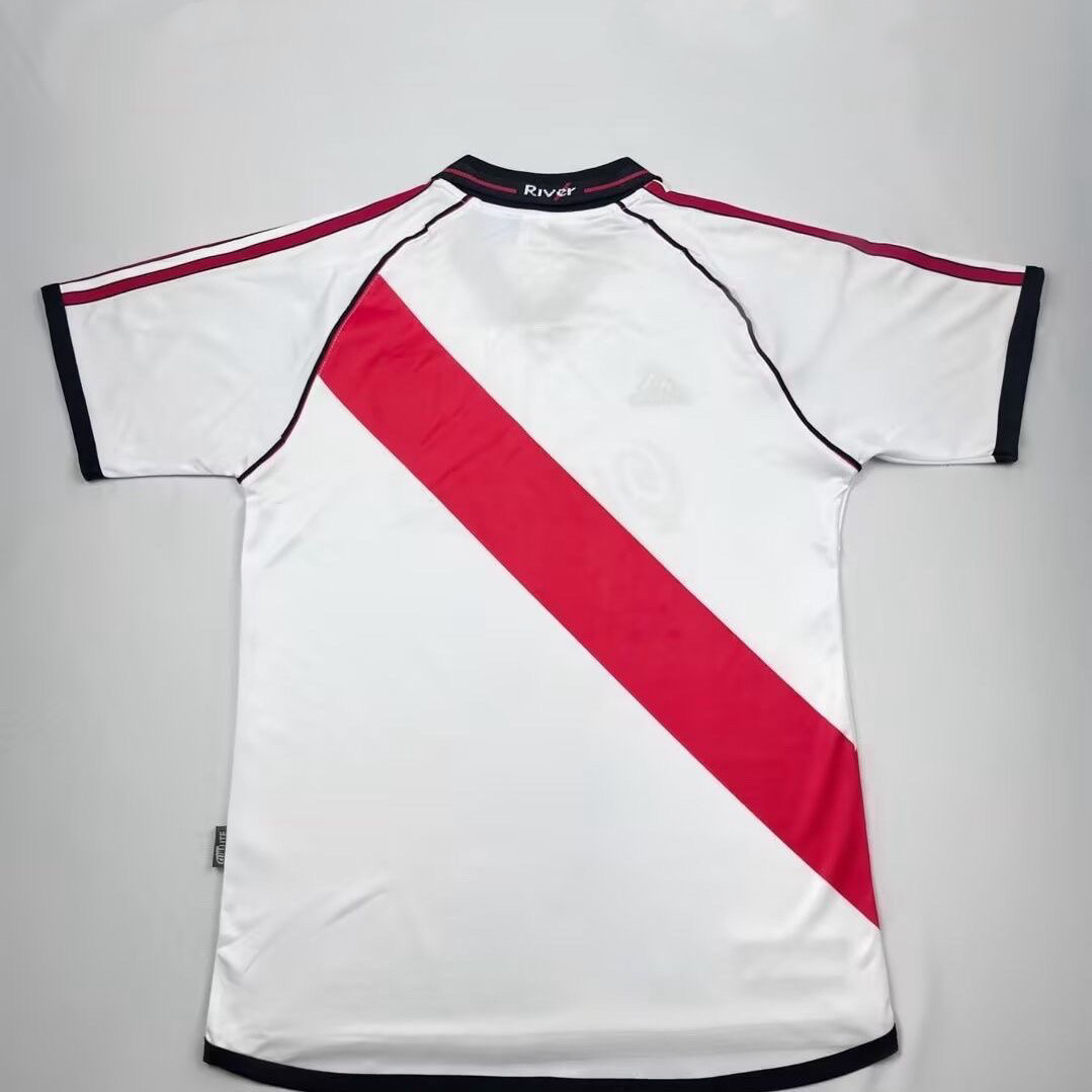 Riverbed 00-02 Classic Retro Commemorative Edition at Home