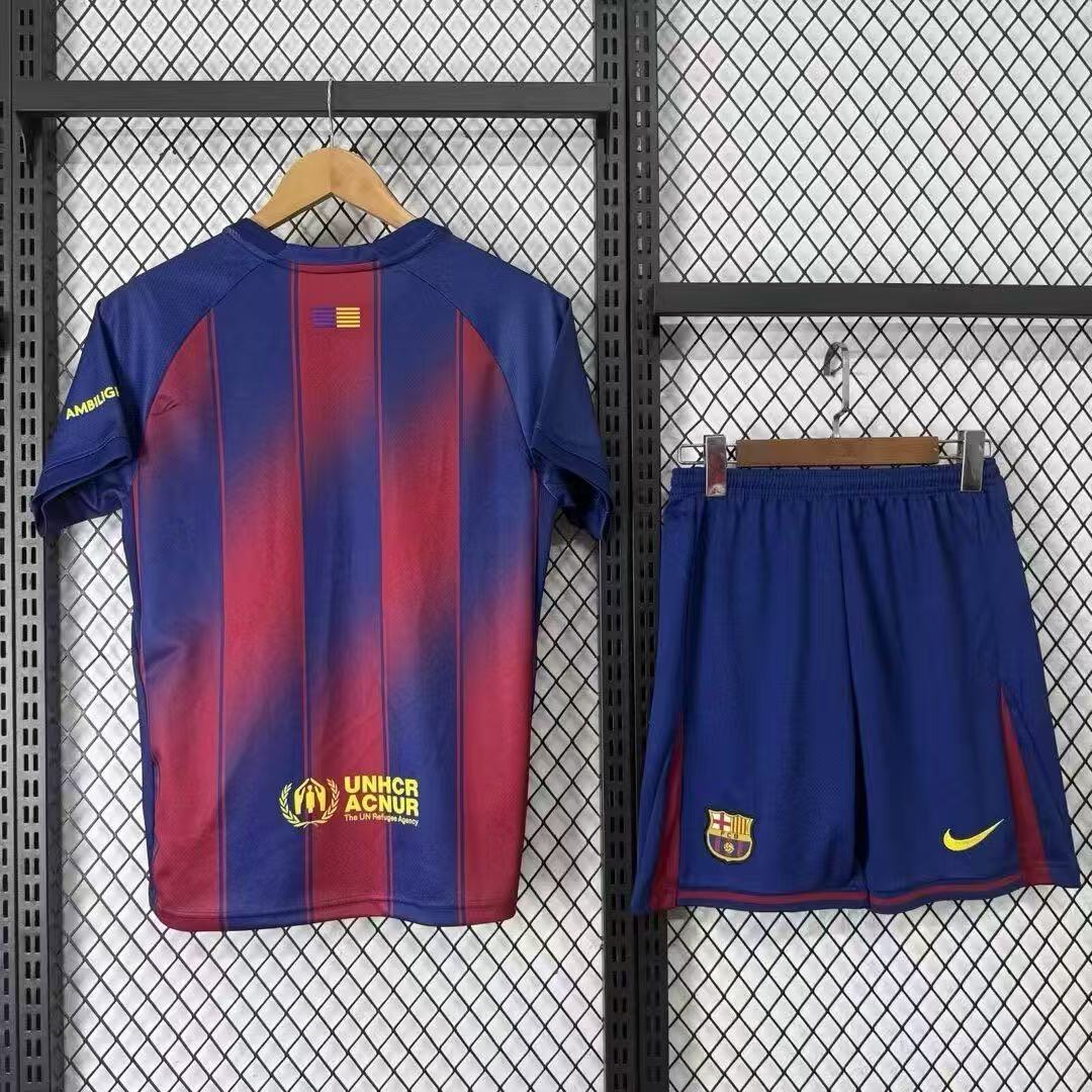 Barcelona 25 26 home kit
