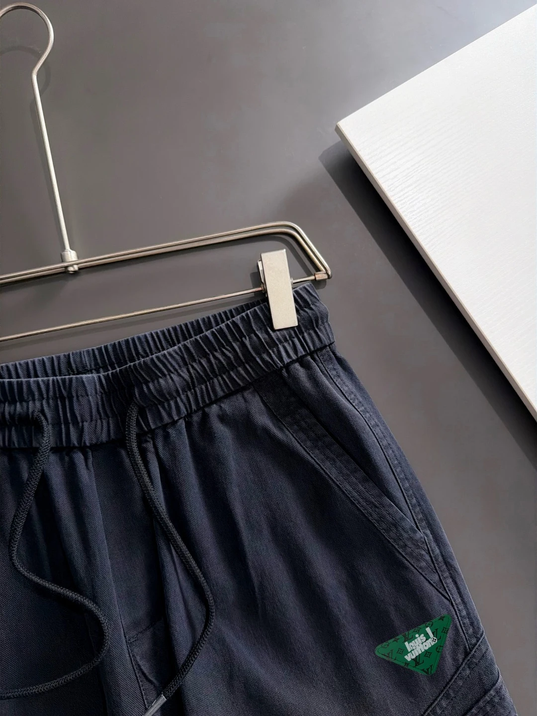 Louis Vuitton 26SS Freizeithose Schwarz Lange Hosen VD472018