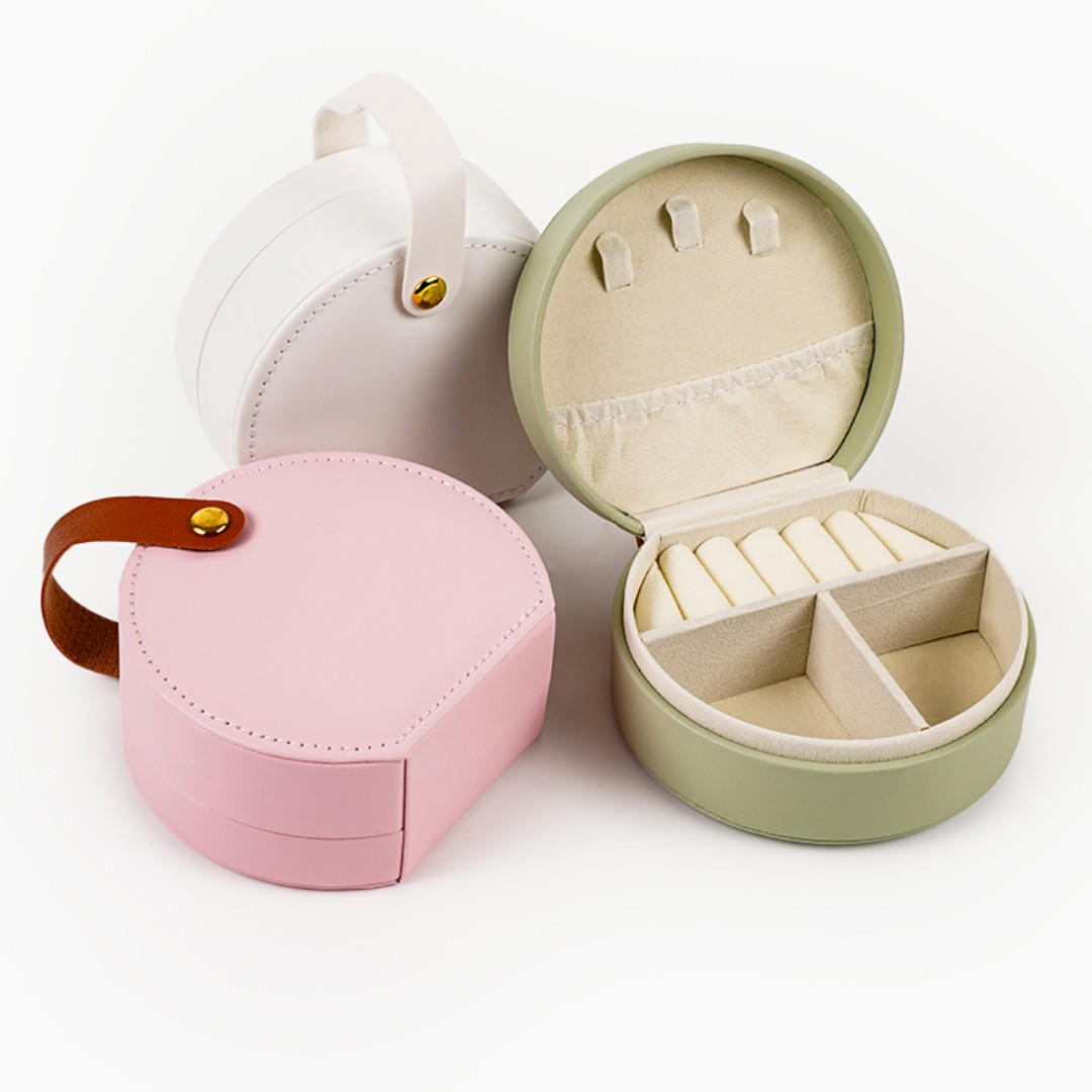 Travel Jewelry Case,Personalized Jewelry Box,Elegant Half-Moon Design,Personalized Gifts for Women,Jewelry organizer;Personalized Gifts for Women or Friends  custom logo