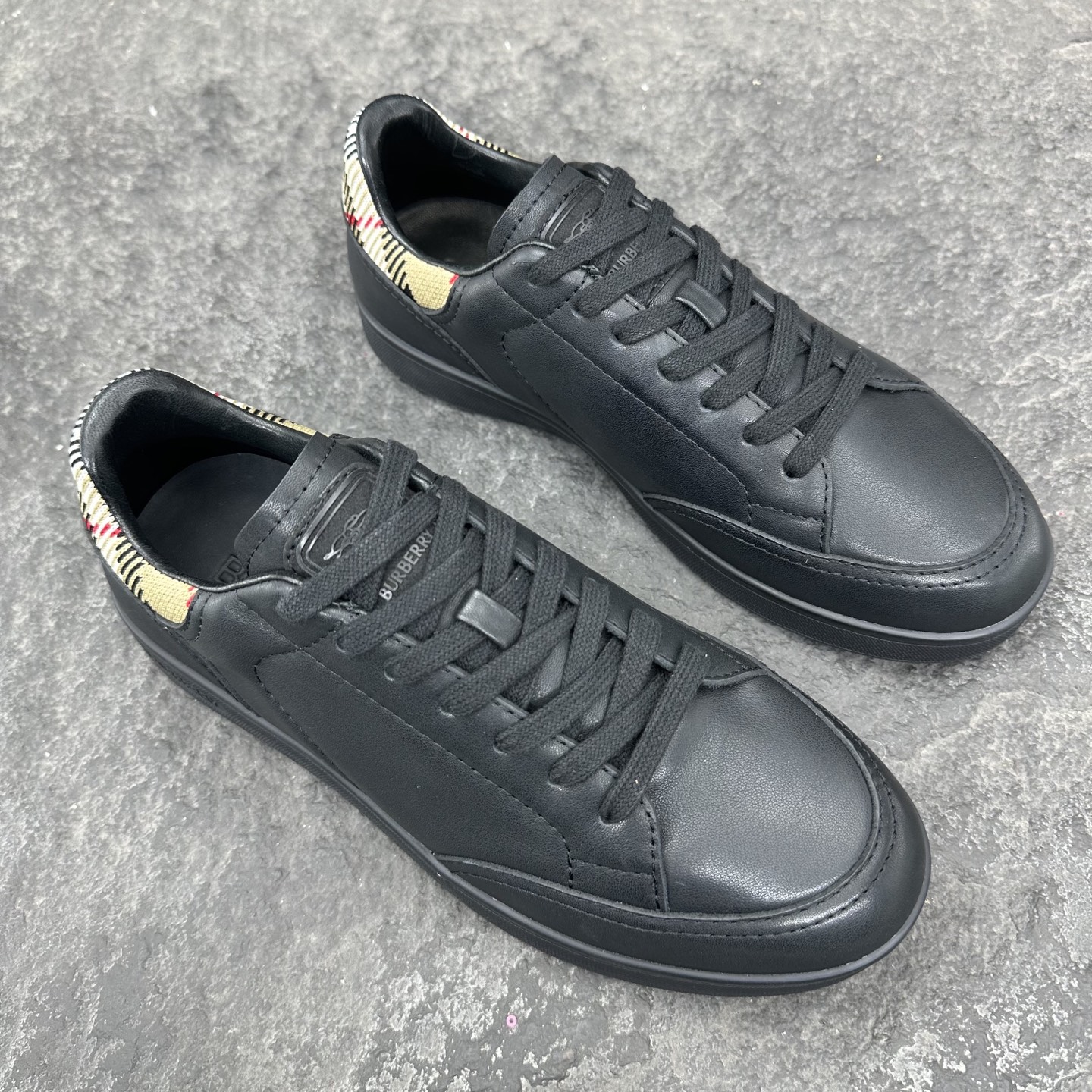 Burberry Sneaker Size 36-46