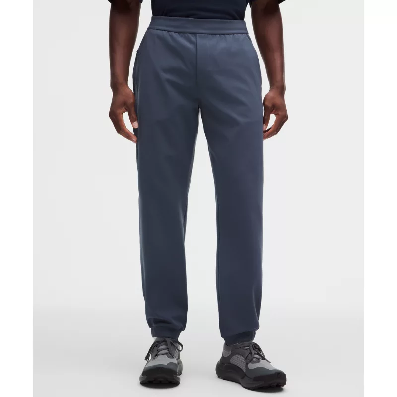 Sojourn Jogger Shorter