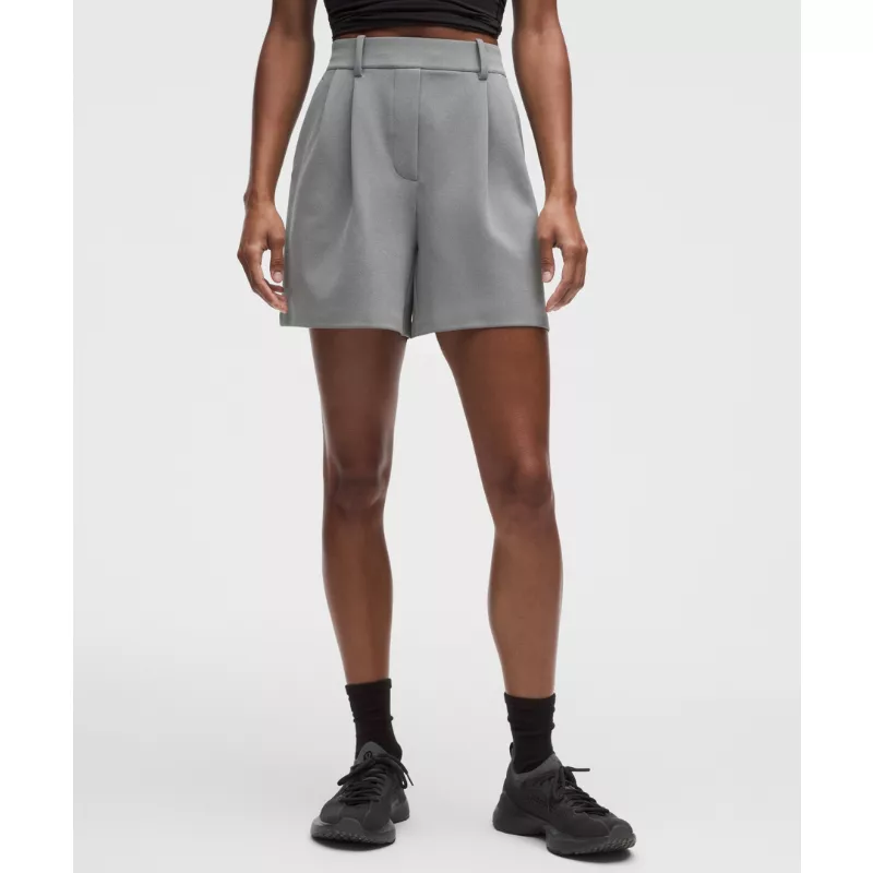 Daydrift High-Rise Pleated Short 5