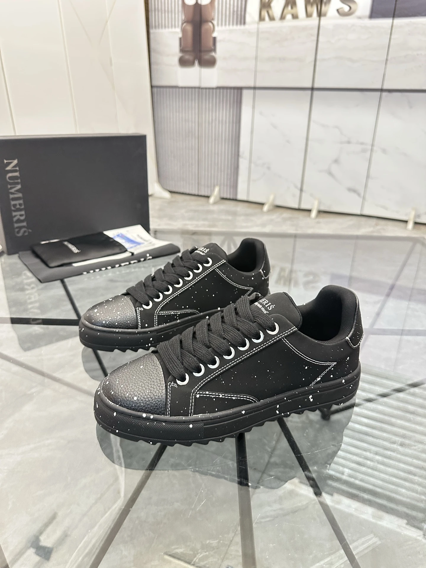 Numeris top-quality low-top shoes
