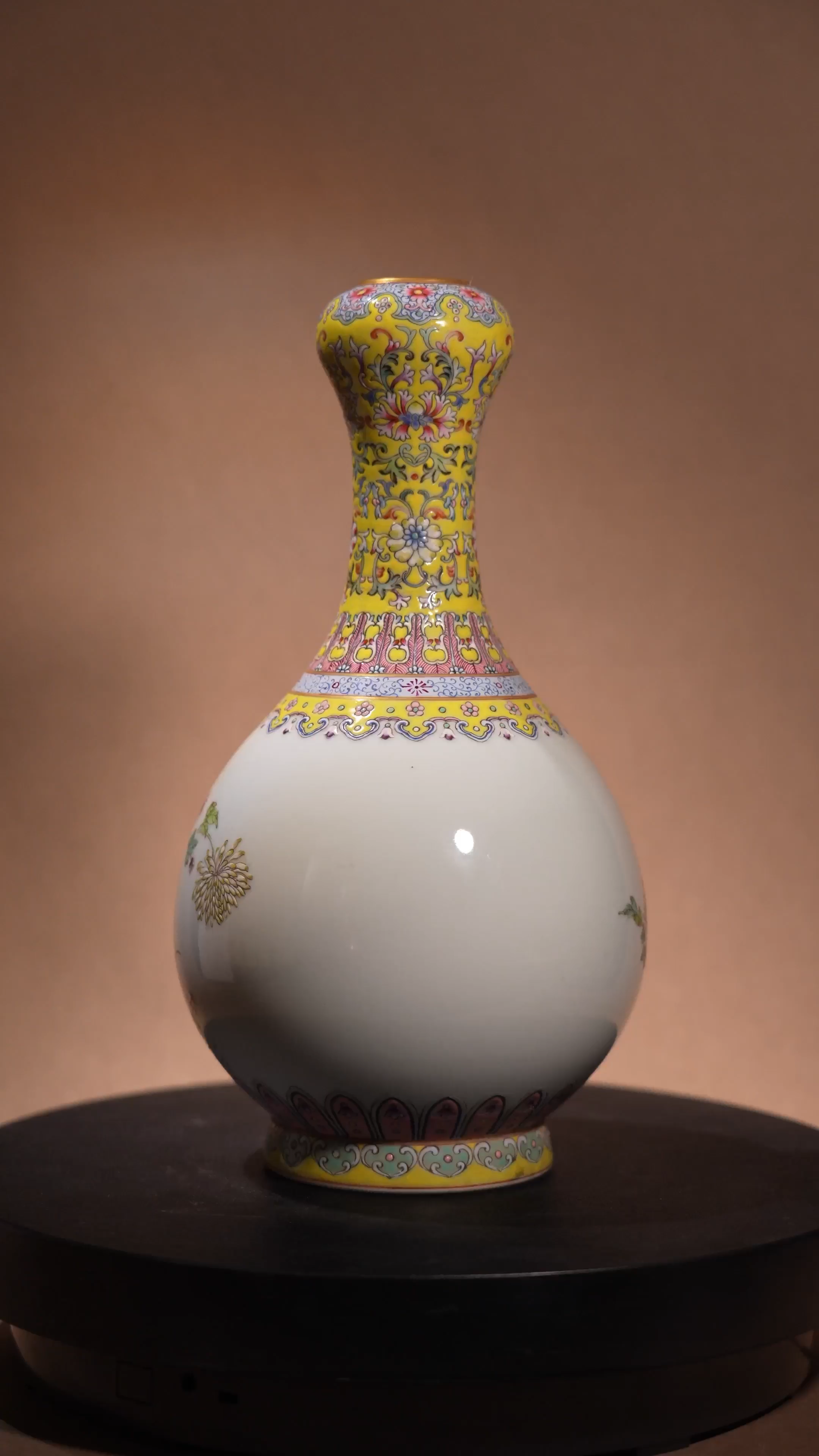 Ancient Chinese Famille Rose Garlic-Head Vase with Bird and Flower Motifs (Made by Zhanjing Zhai)
