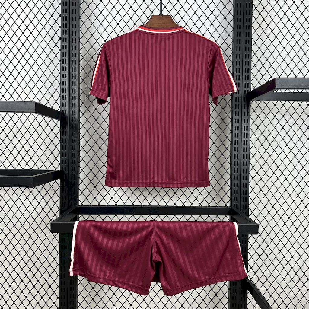 2025/2026 Bayern Munich Retro Home Football Shorts (Kids Kit socks)