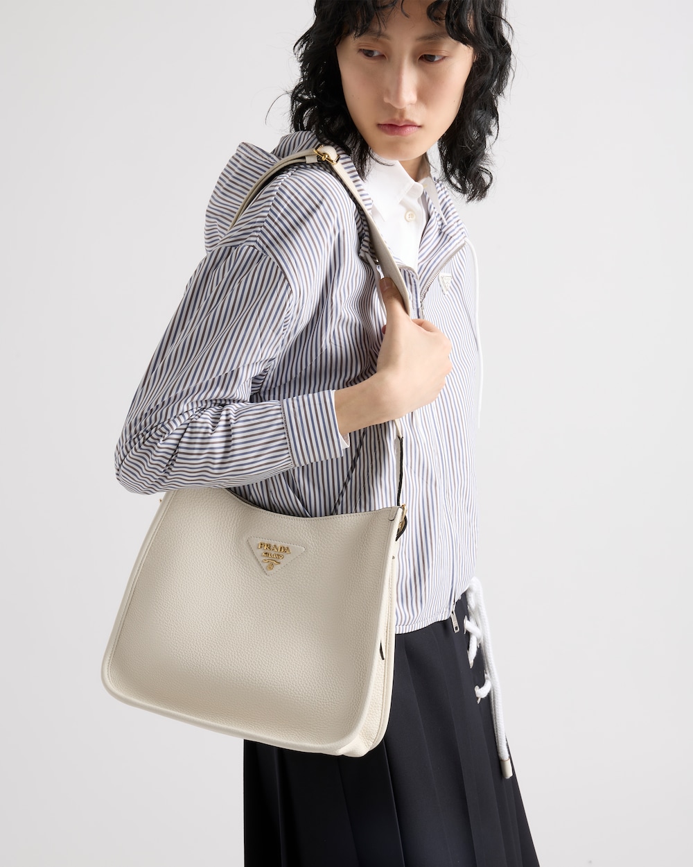 Medium leather bag White