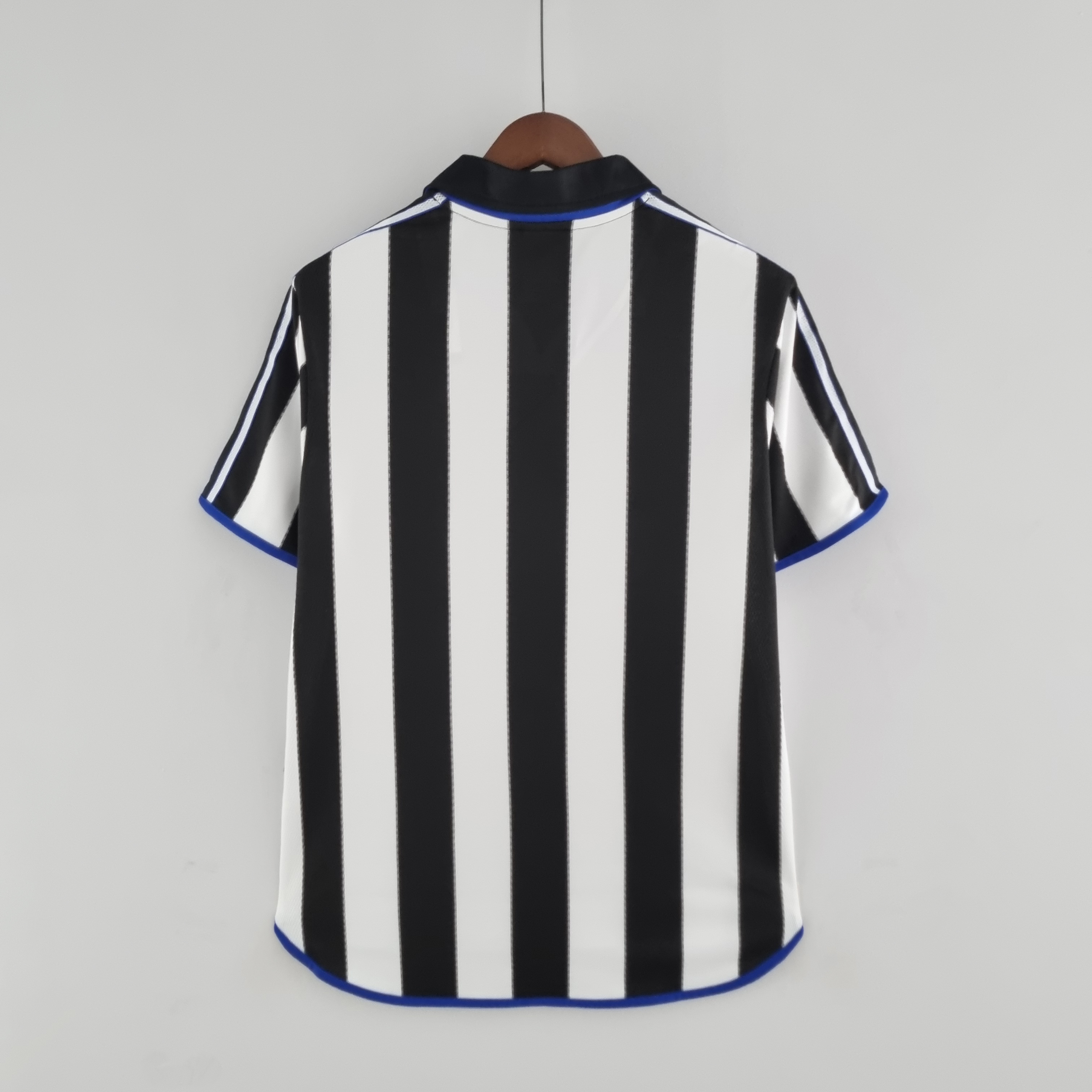2000/2001 Newcastle United home Retro Football Shirt