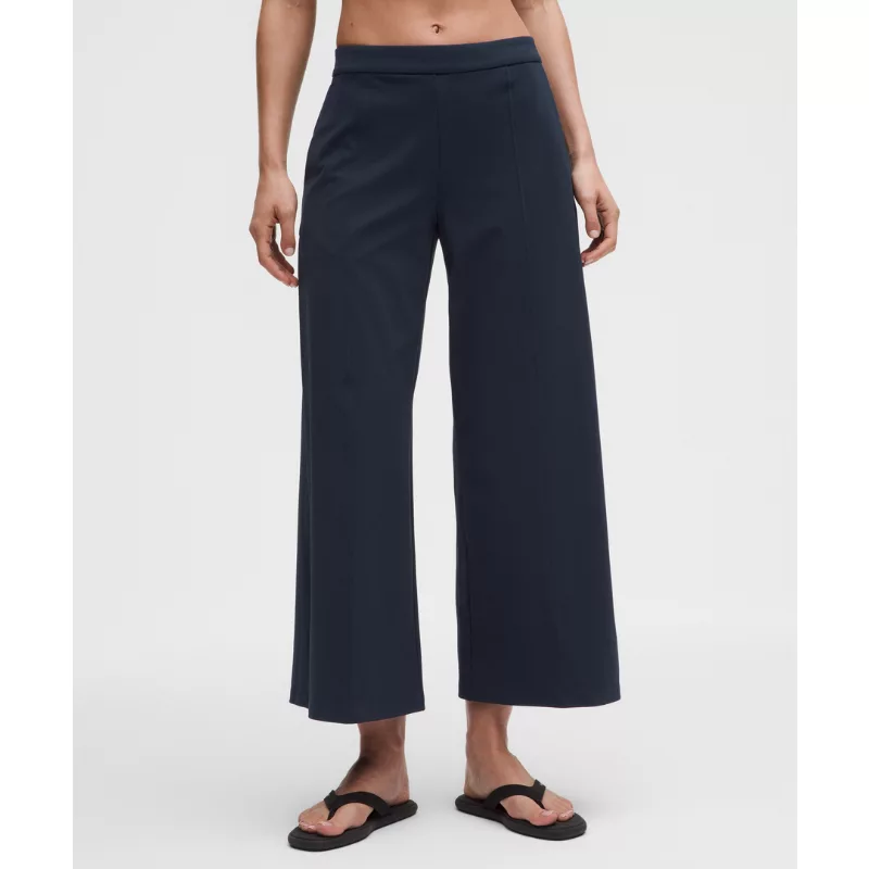 Daydrift Mid-Rise Cropped Wide-Leg Trouser Short