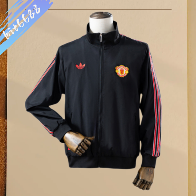 26/27 Manchester United Retro Windbreaker