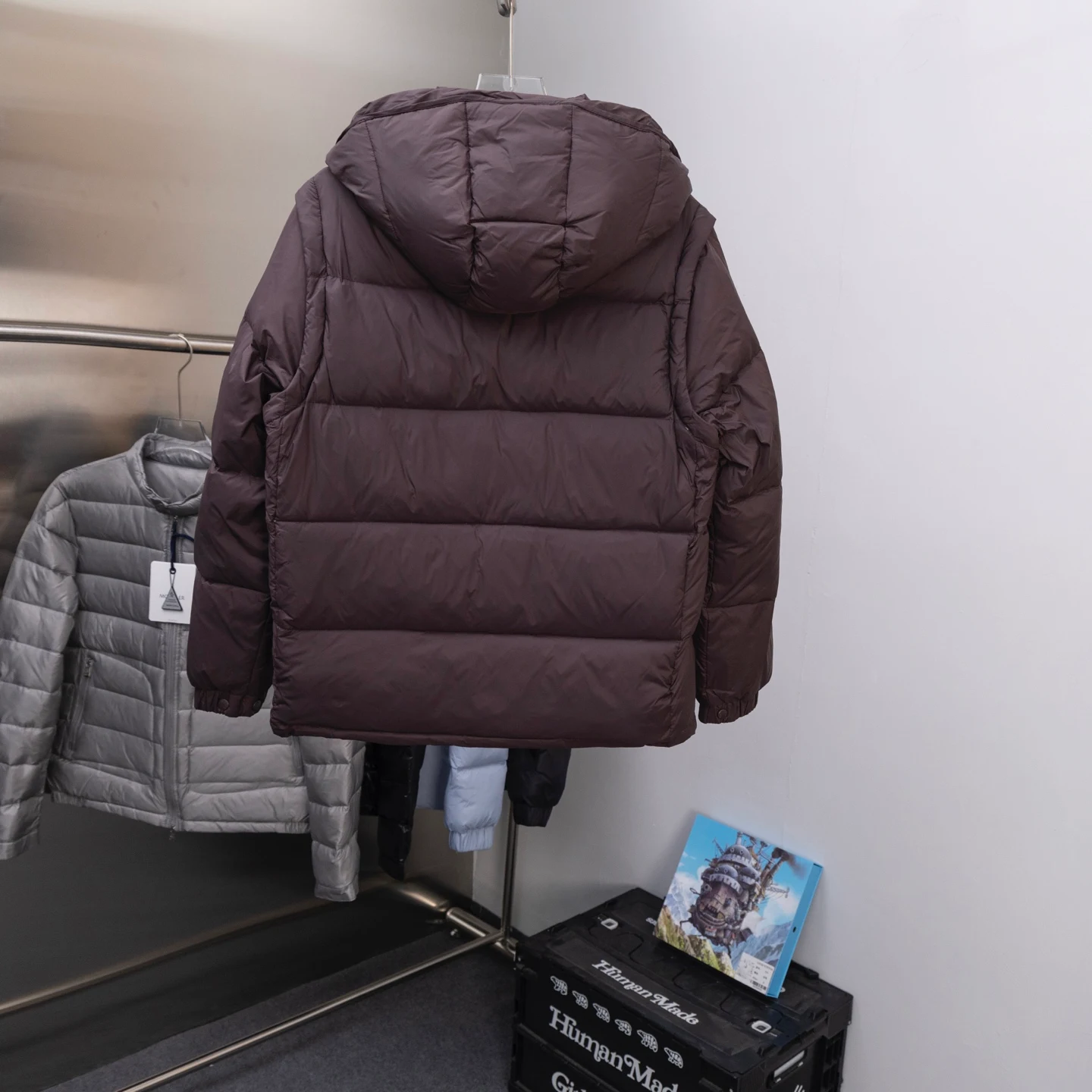 Moncler Cyone 24FW abnehmbare Ärmel Braun Daunenjacken JP789375