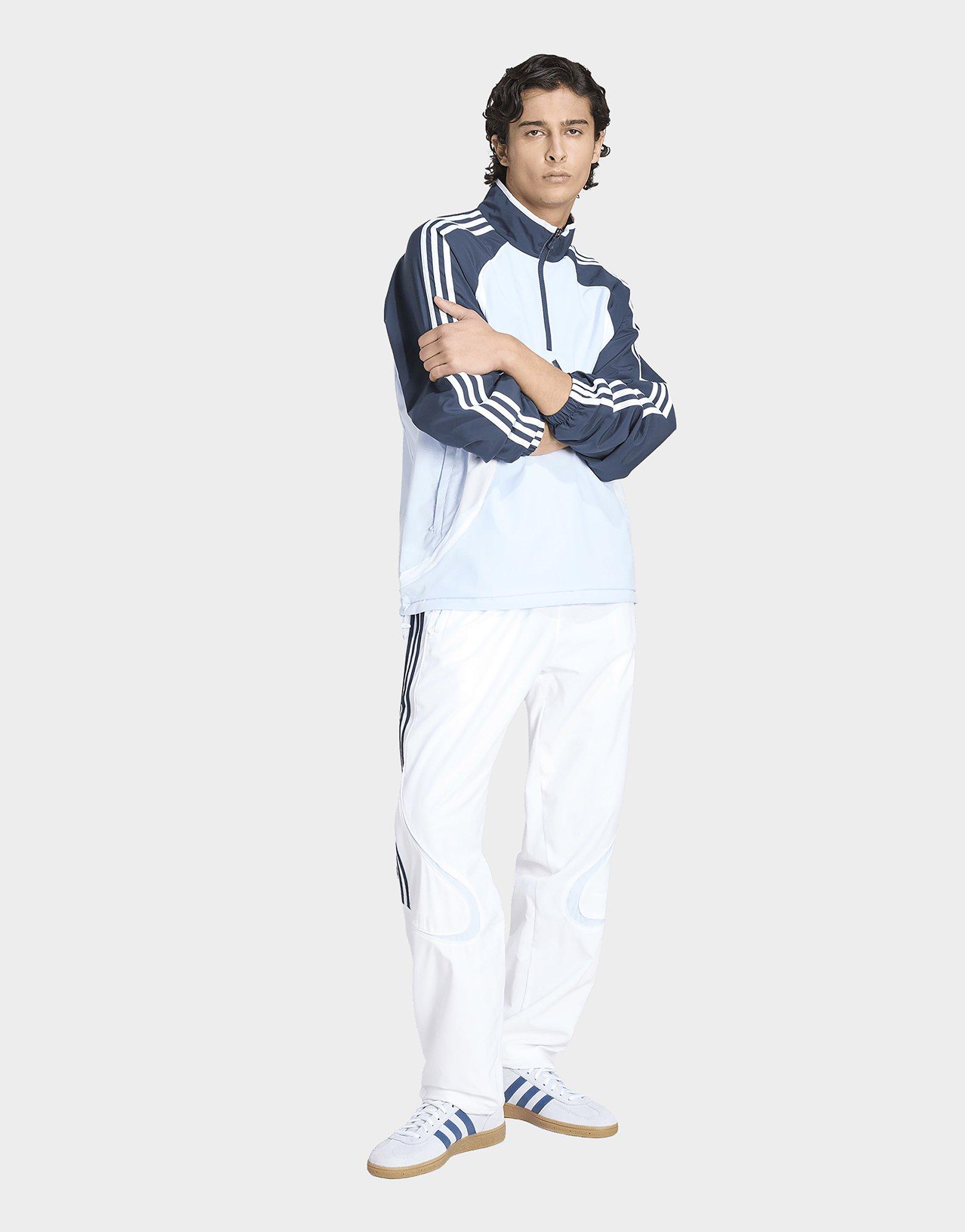 adidas TEAMGEIST HALF ZIP SWEATSHIRT.