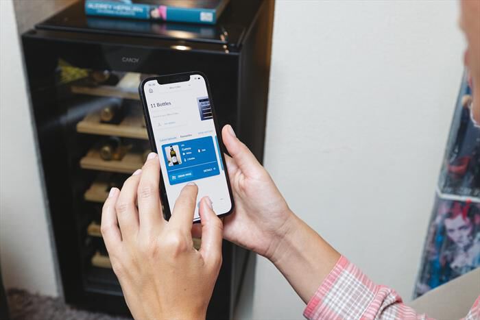 CANDY - Cantinetta CWC 021 ELSP/NF Classe G 21 bottiglie-Nero