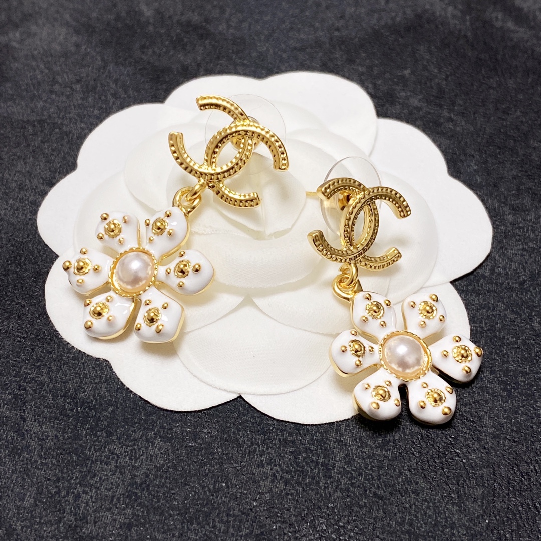 cc Earrings