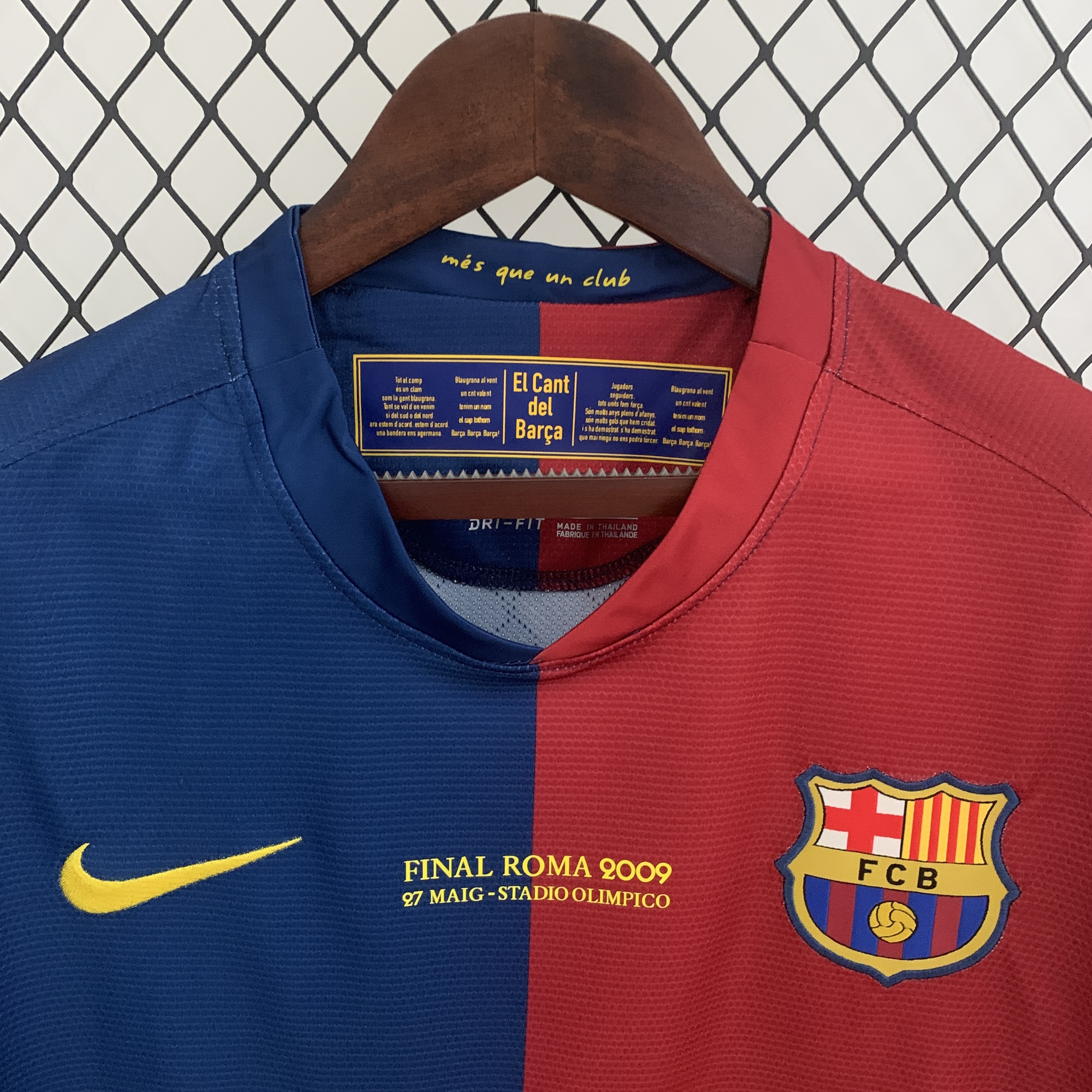 08/09 Barcelona  home long sleeves Retro Football Shirt