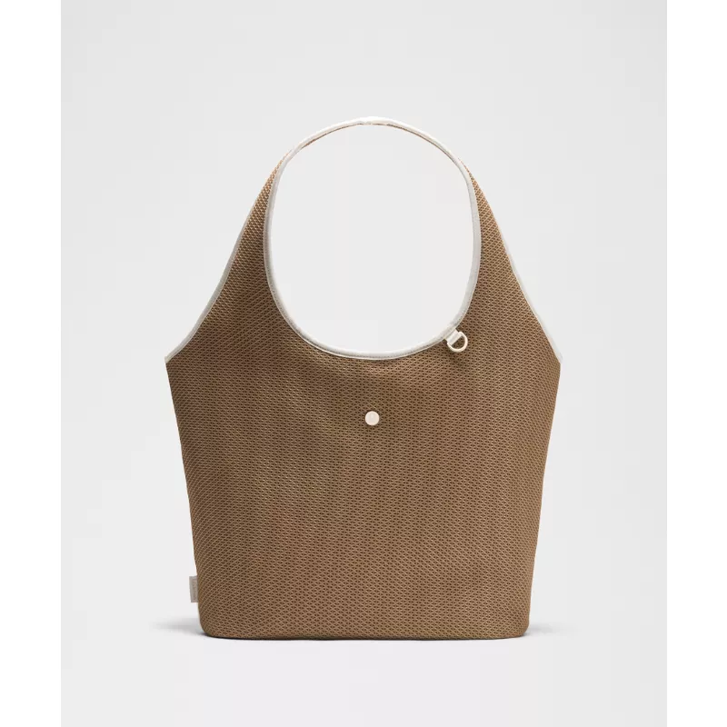 Spacer Mesh Shoulder Bag 15L