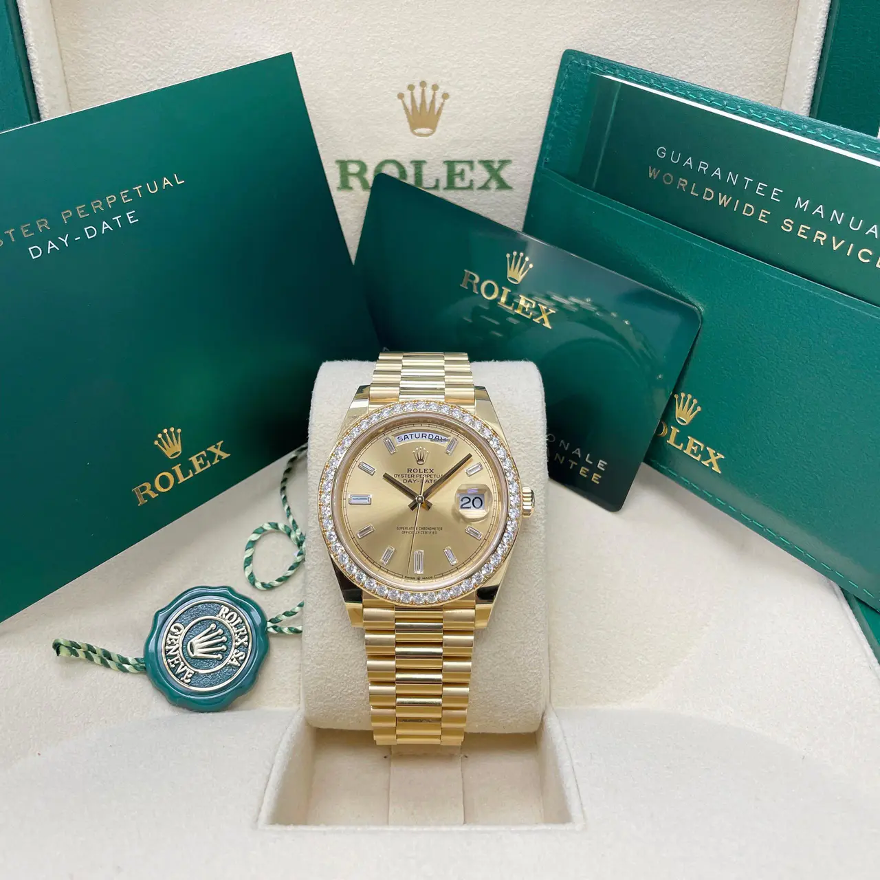 Day-Date 228348RBR Yellow Gold Diamond Bezel Champagne Diamond Dial