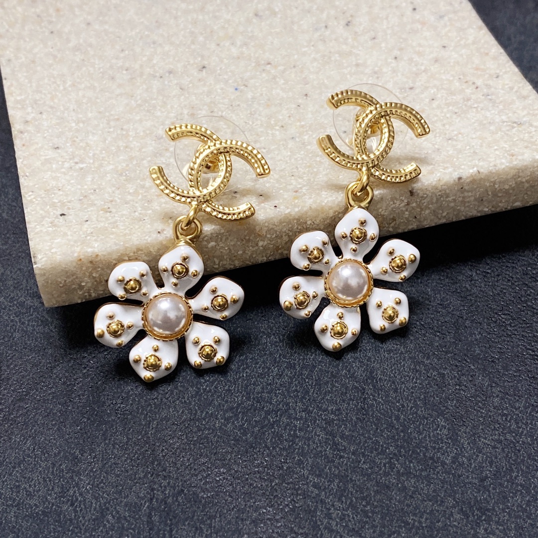 cc Earrings