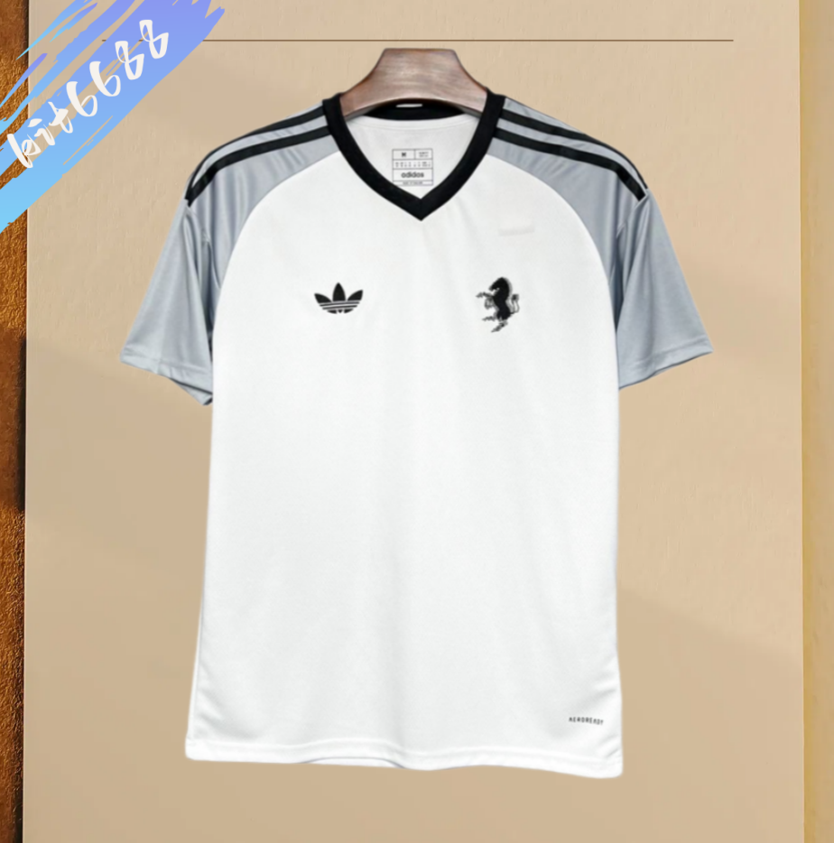 Juventus Casual White T-Shirt
