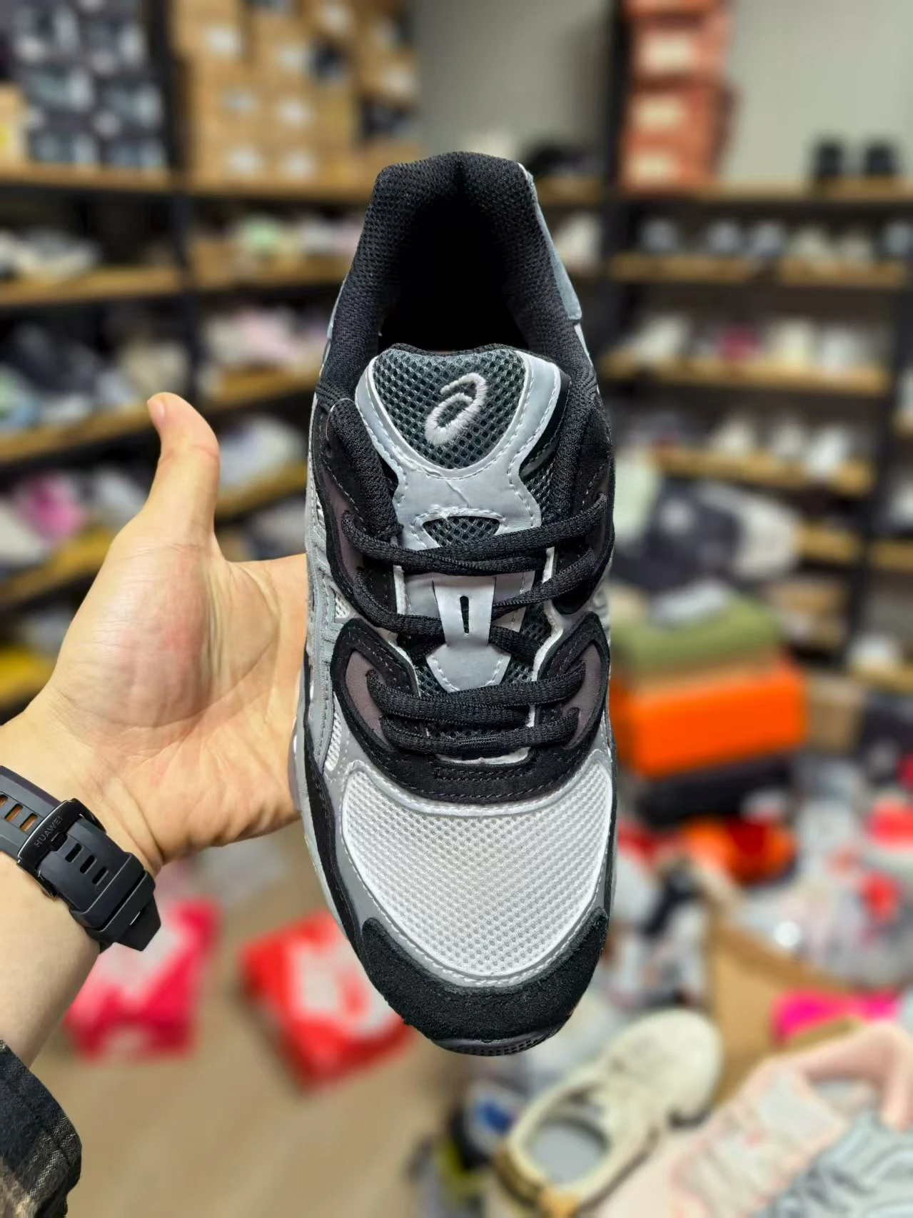 ASICS shoes, top quality