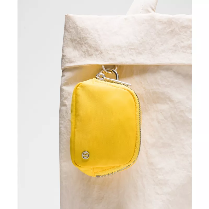 Everywhere Belt Bag Nano