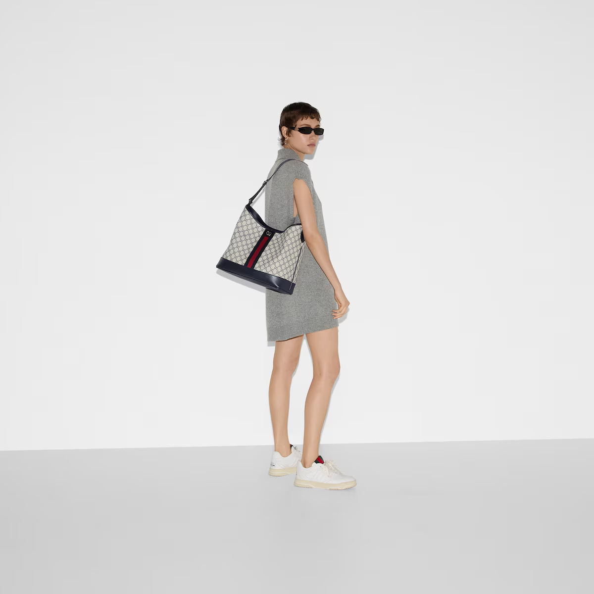 Ophidia medium shoulder bag