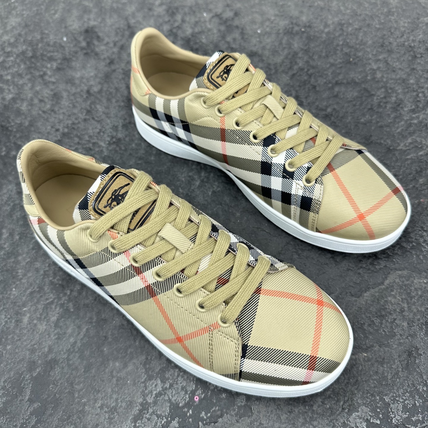 Burberry Sneaker Size 36-46