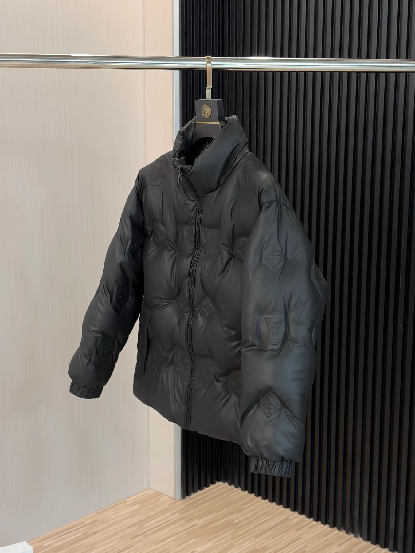 Louis Vuitton Steppjacke Schwarz Daunenjacken KI540442