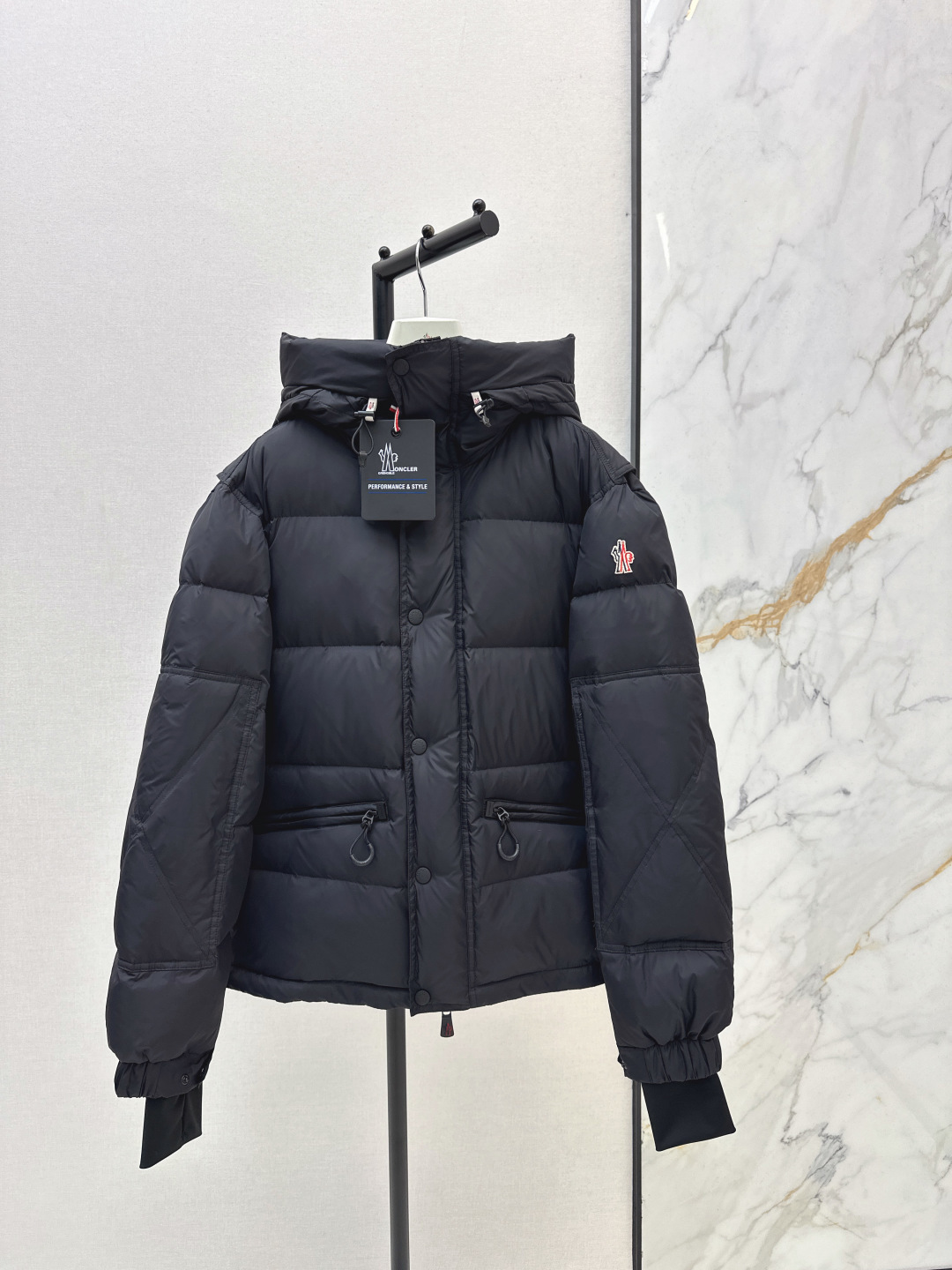 Moncler Herbst/Winter 2026 Daunenjacke Größe S-XL