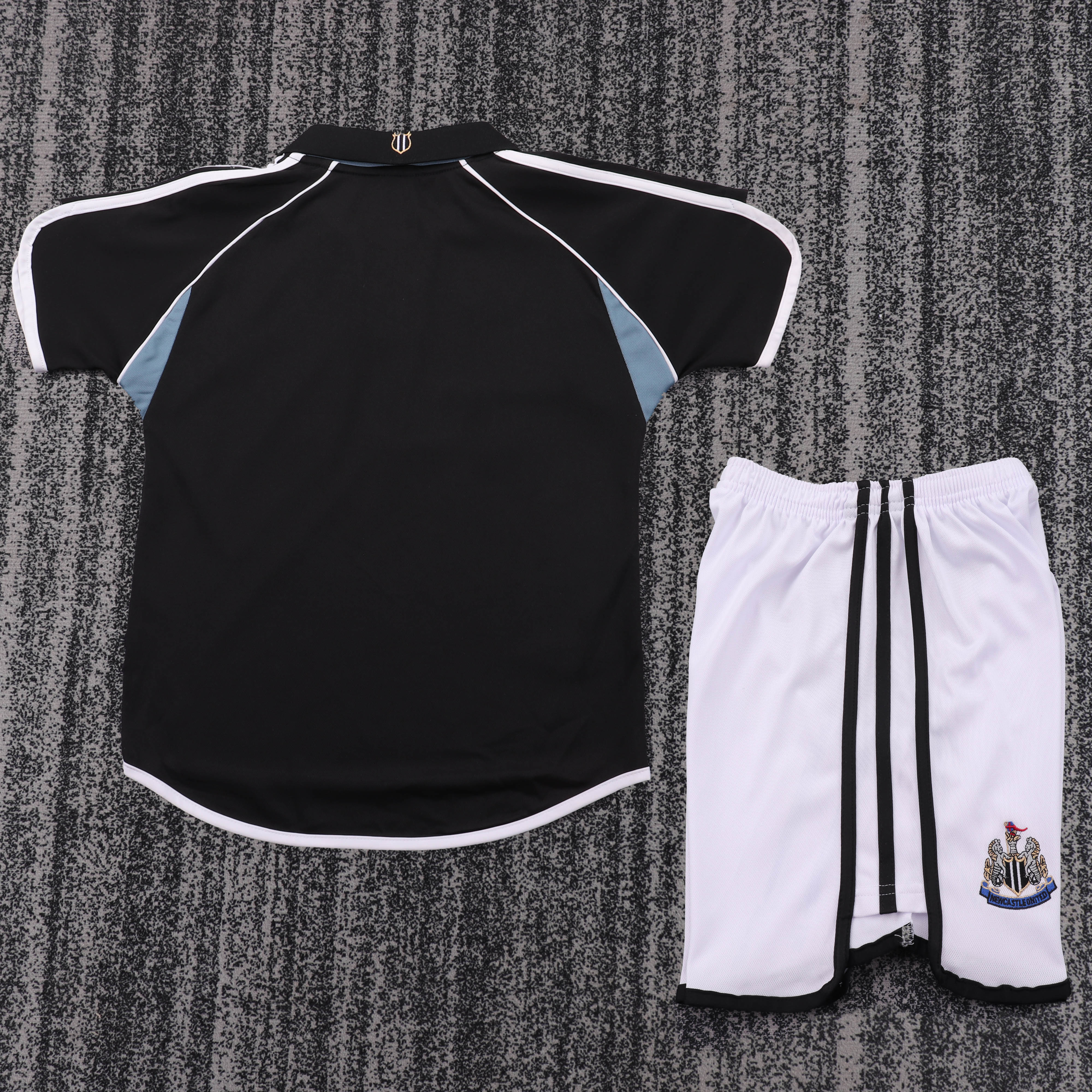 2000/2001 Newcastle United Away Retro Football Shirt Kids Kit
